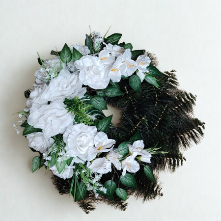 10003. Veniec borovica 25 prázdna zdobená