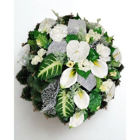 10011. Veniec Borovica 40 plná zdobená