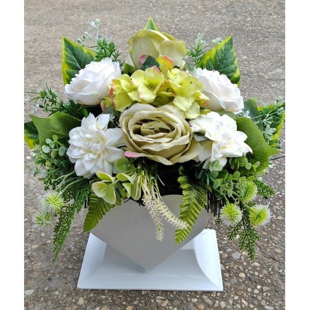 10187. Srdce plast beton zdobené